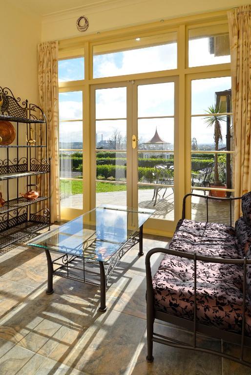 Manor Views Nz Hotel Хънтли Стая снимка