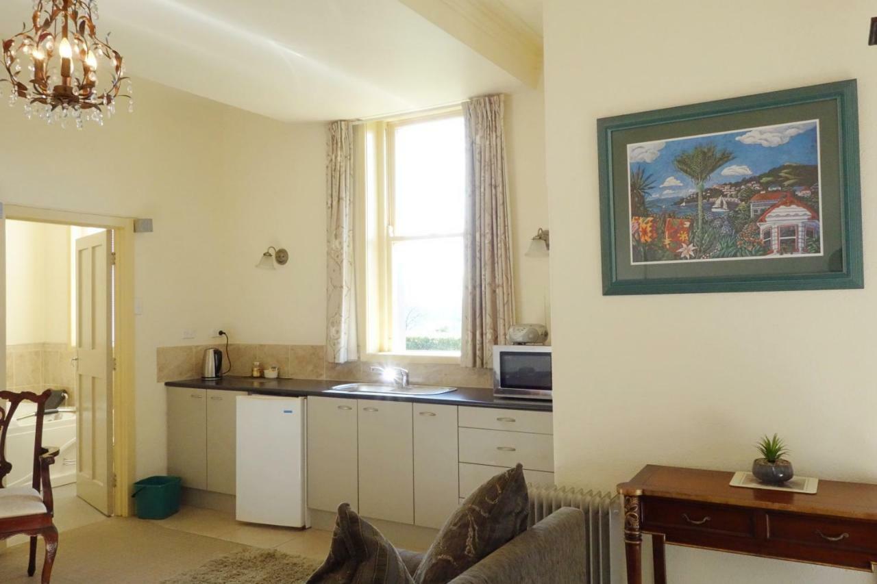 Manor Views Nz Hotel Хънтли Екстериор снимка