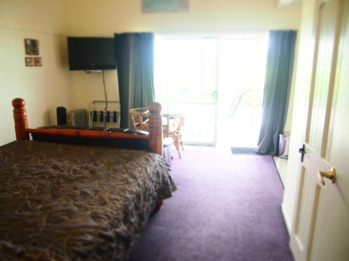 Manor Views Nz Hotel Хънтли Екстериор снимка