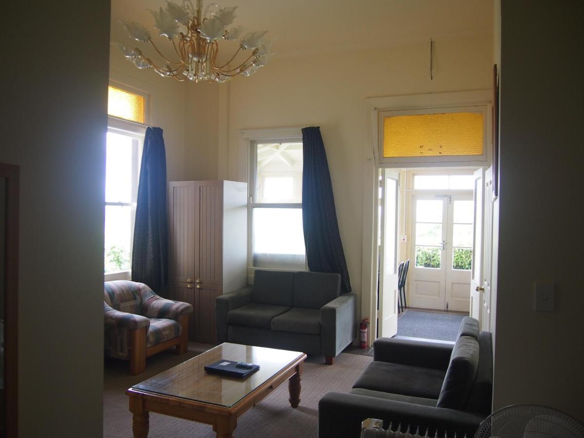 Manor Views Nz Hotel Хънтли Екстериор снимка