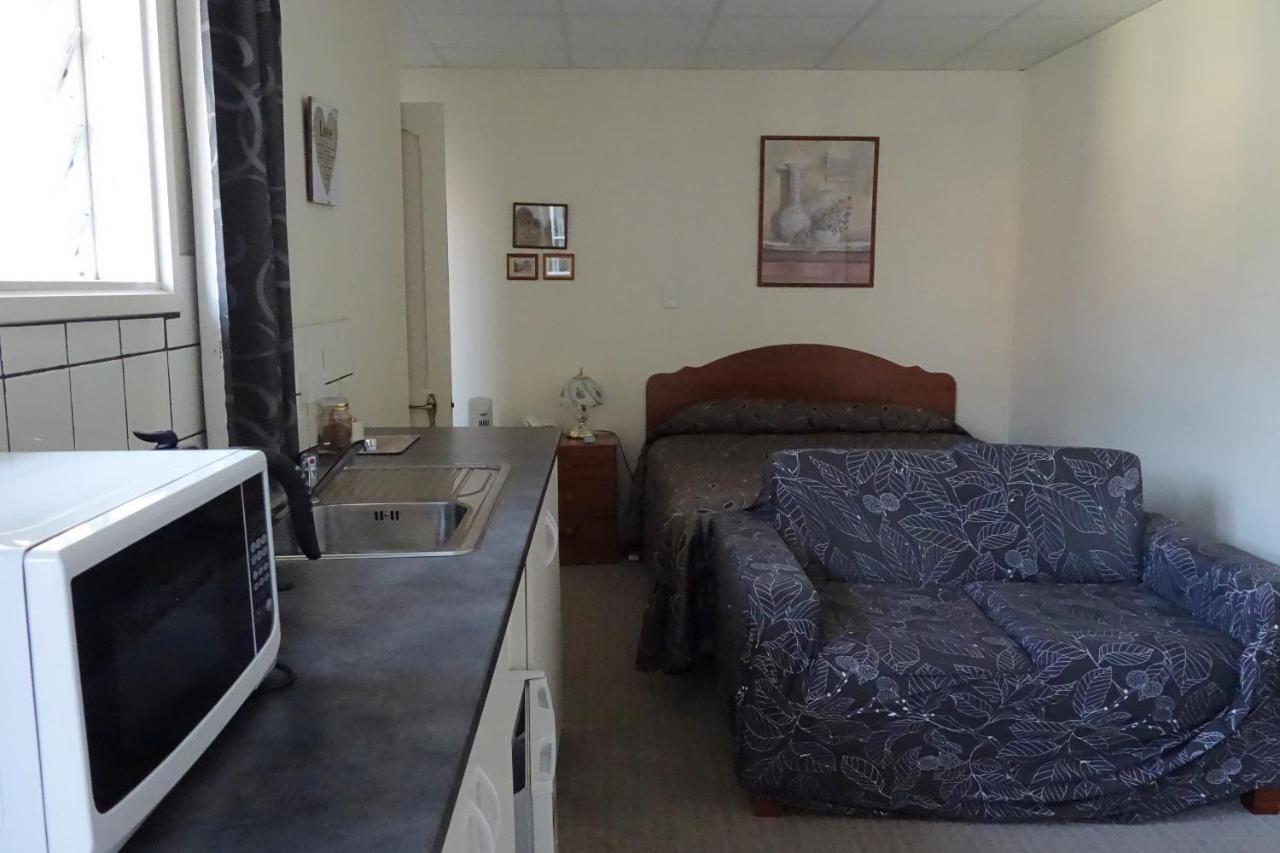 Manor Views Nz Hotel Хънтли Екстериор снимка