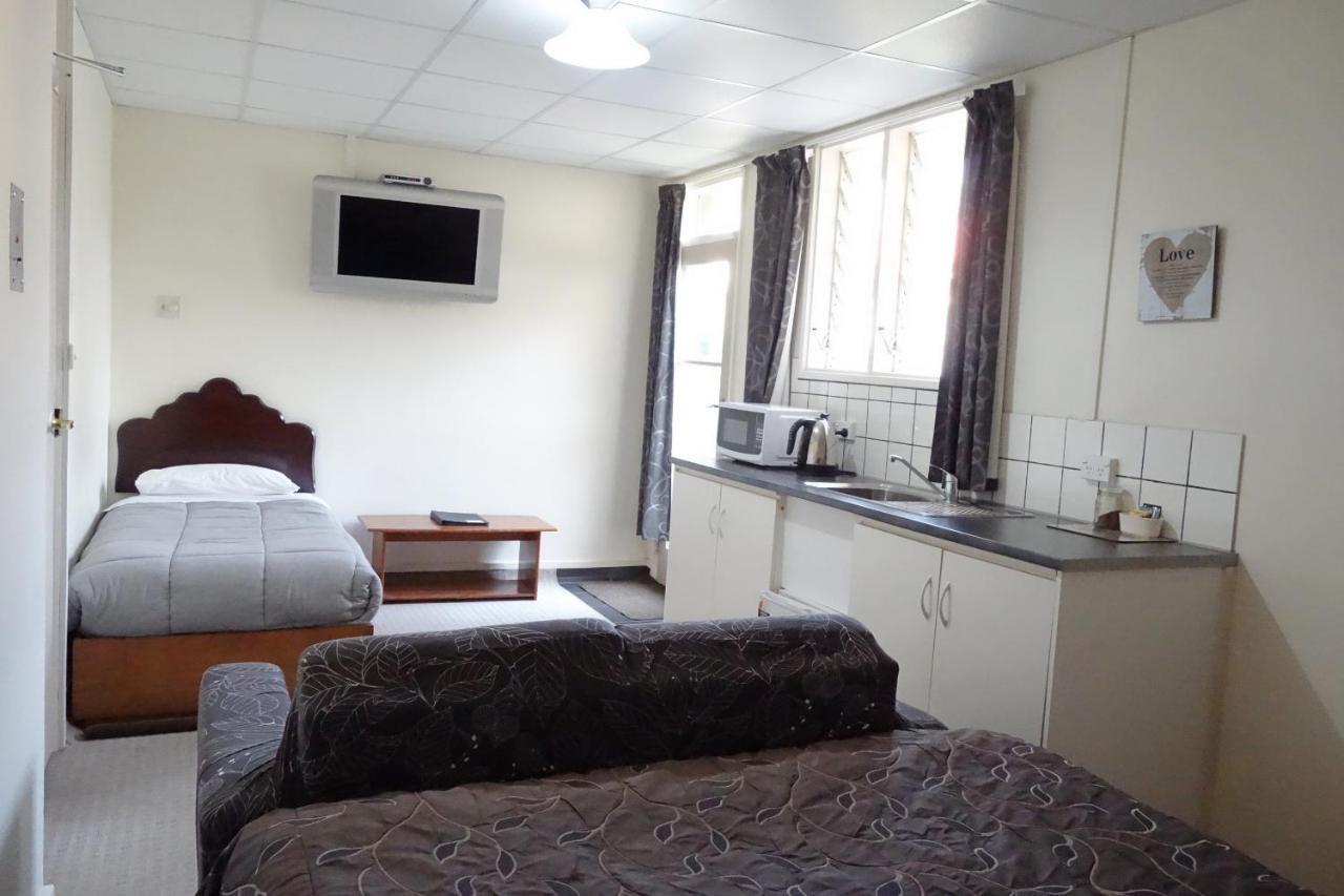 Manor Views Nz Hotel Хънтли Екстериор снимка